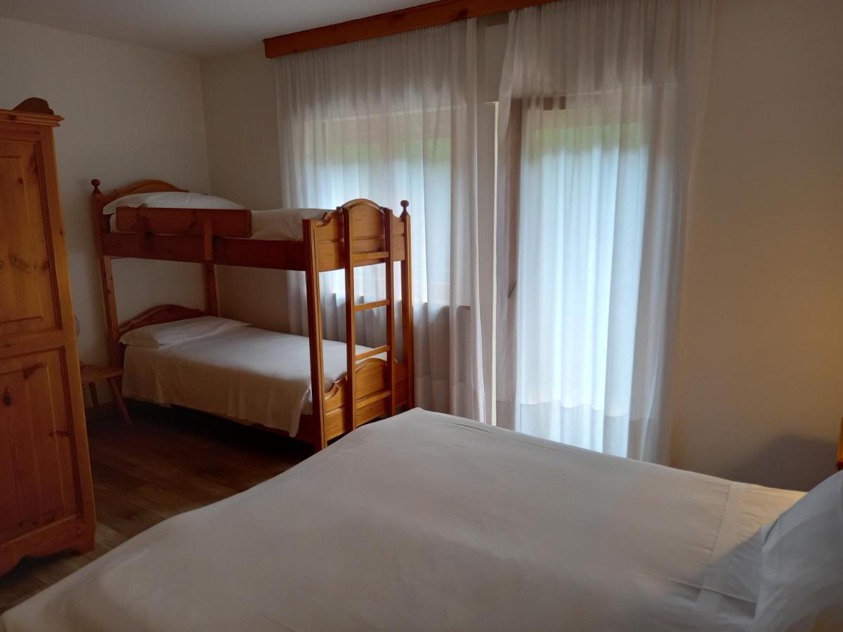 Albergo Scoiattolo Фалькаде Екстер'єр фото